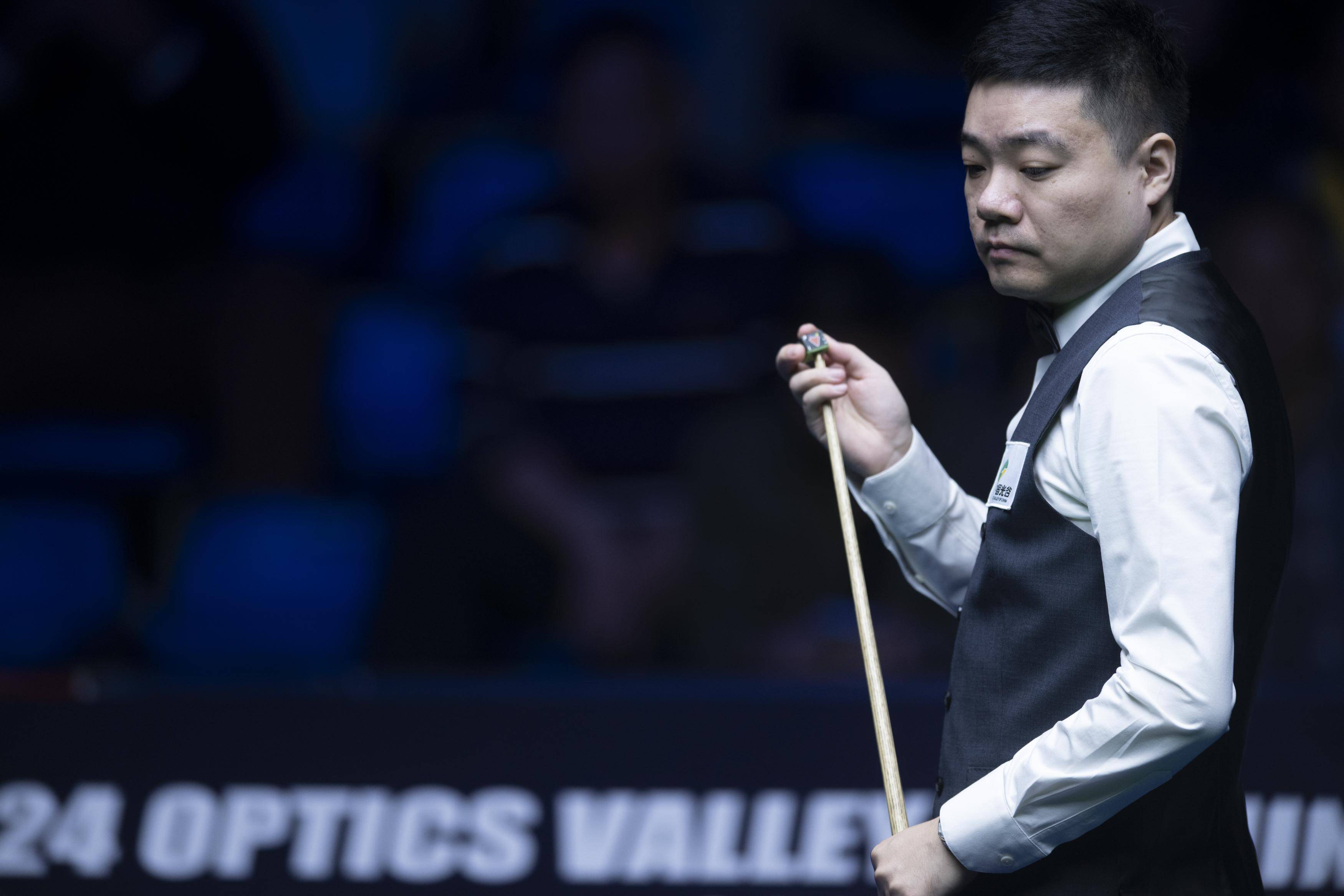 她曾手握两 她曾手握两